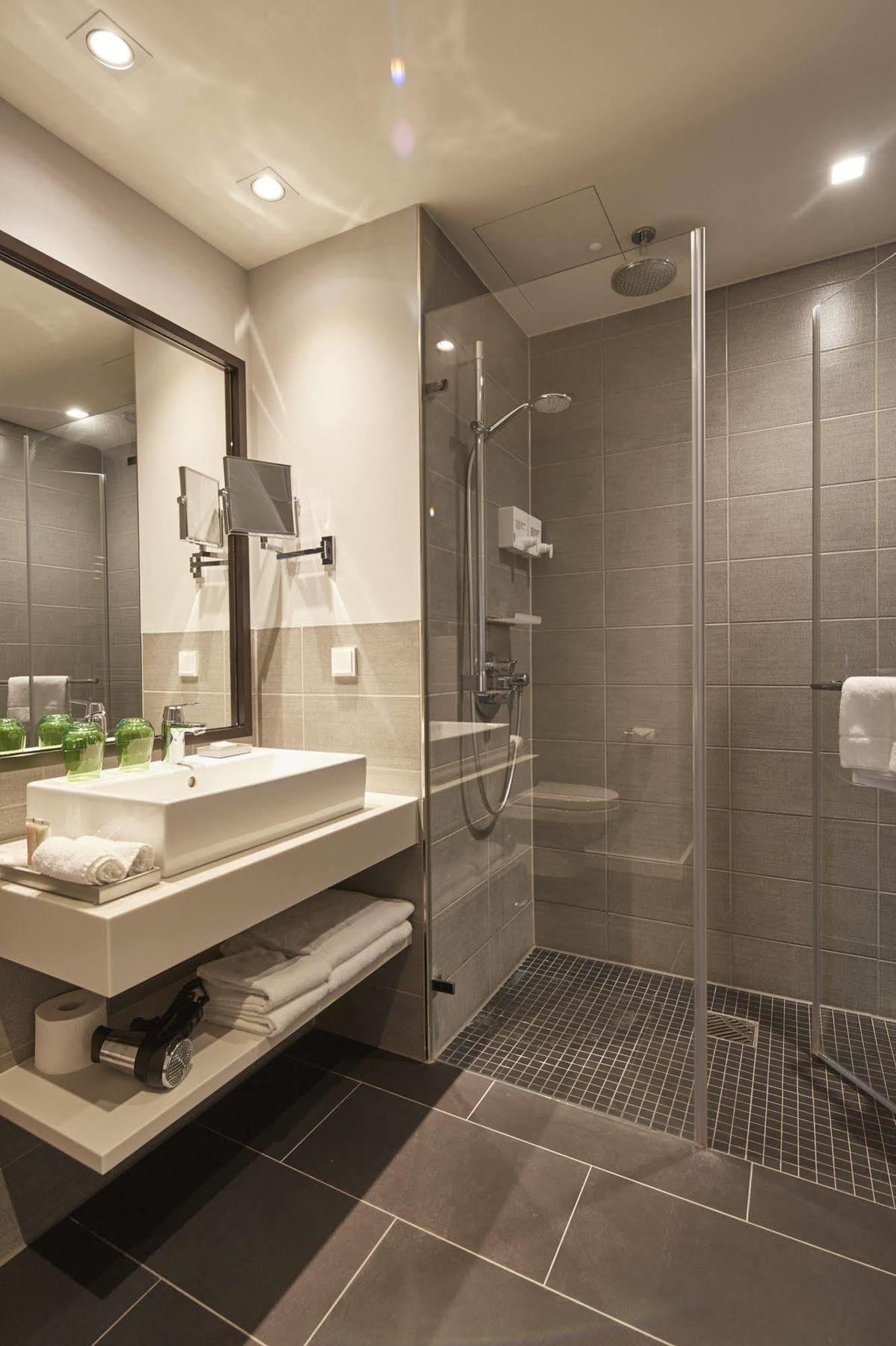Hotel Capri By Fraser, Frankfurt 4*